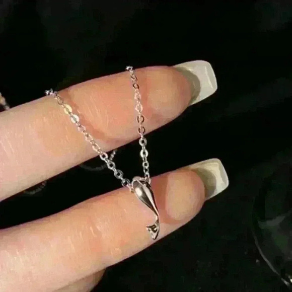 Sterling Silver 925 Delicate Dainty Small Penguin Pendant Necklace - Picture 2 of 5